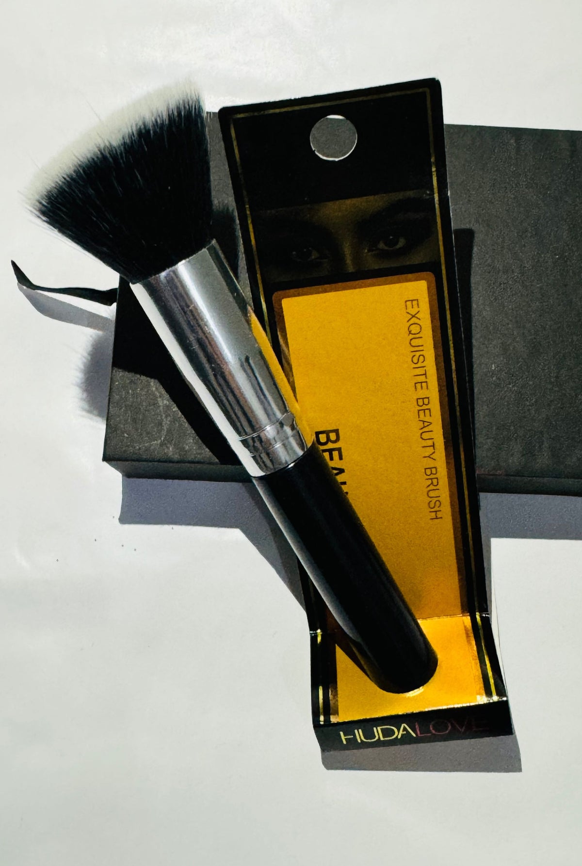 HUDA Love Make Brush