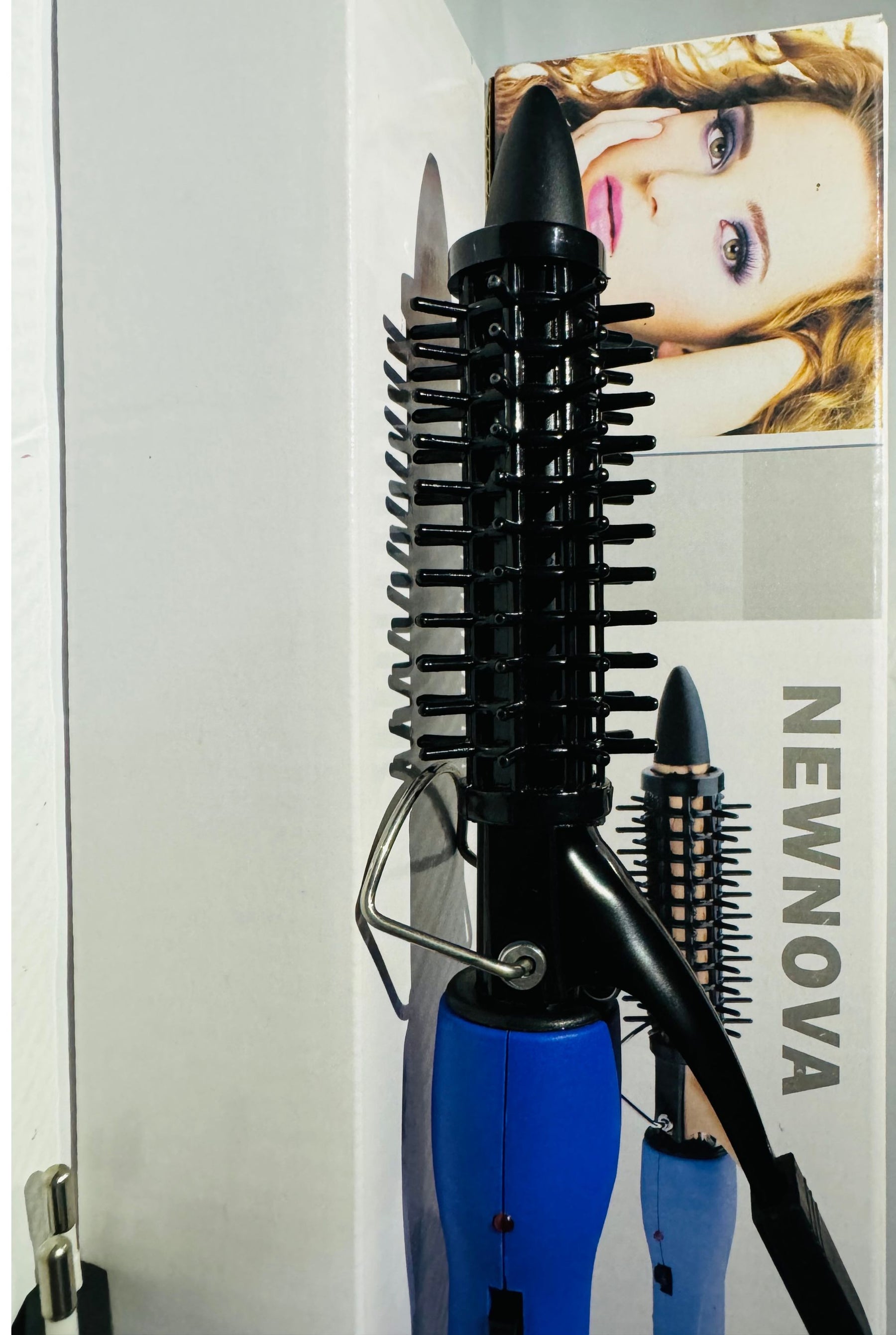 Kemei Straightener KM-327 + NewNova Hair Curler Combo