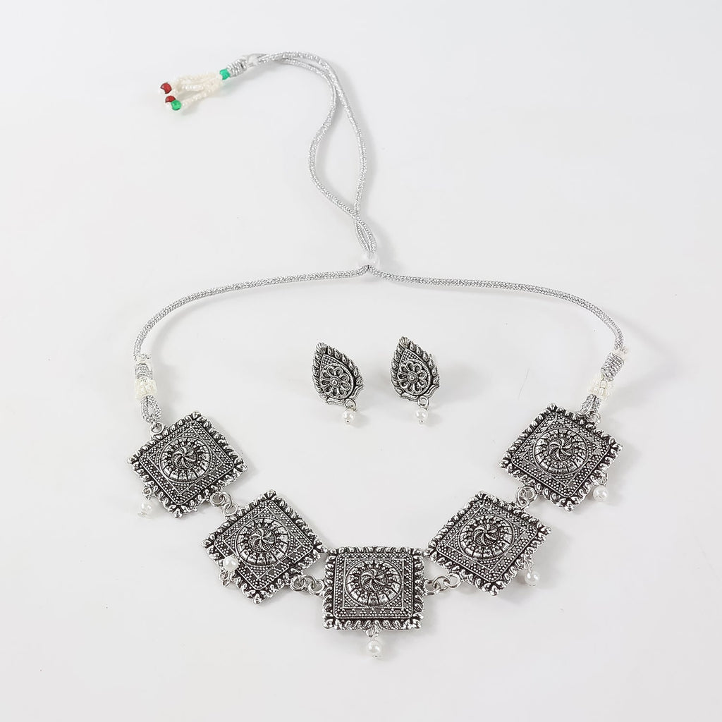 Brass Choker Neckless With Same Pattern Earrings (2Pc) - First Cart