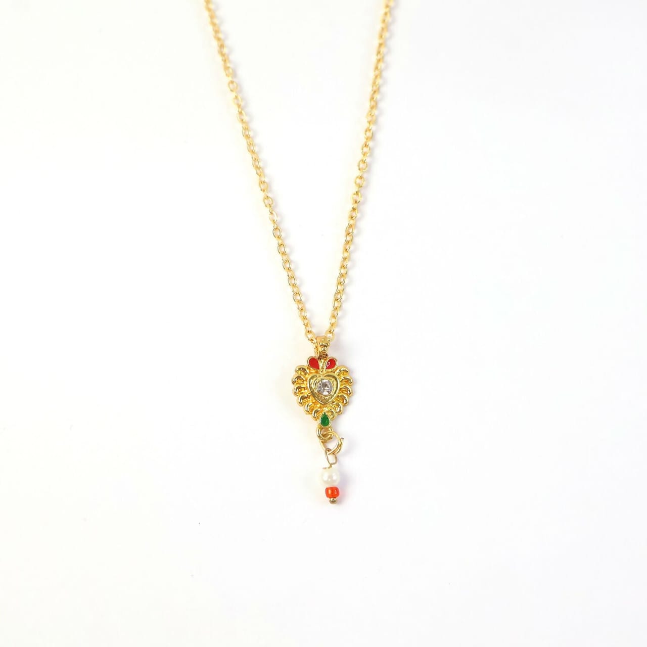 Elegant Heart Motif Pendant Necklace
