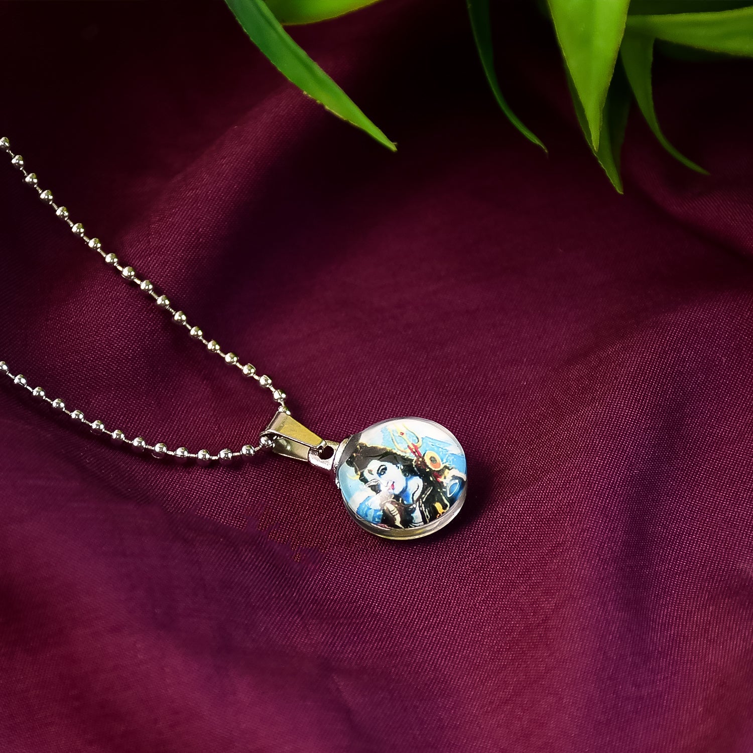 Evil Eye Necklace – Protection, Luck & Stylish Spiritual Jewelry